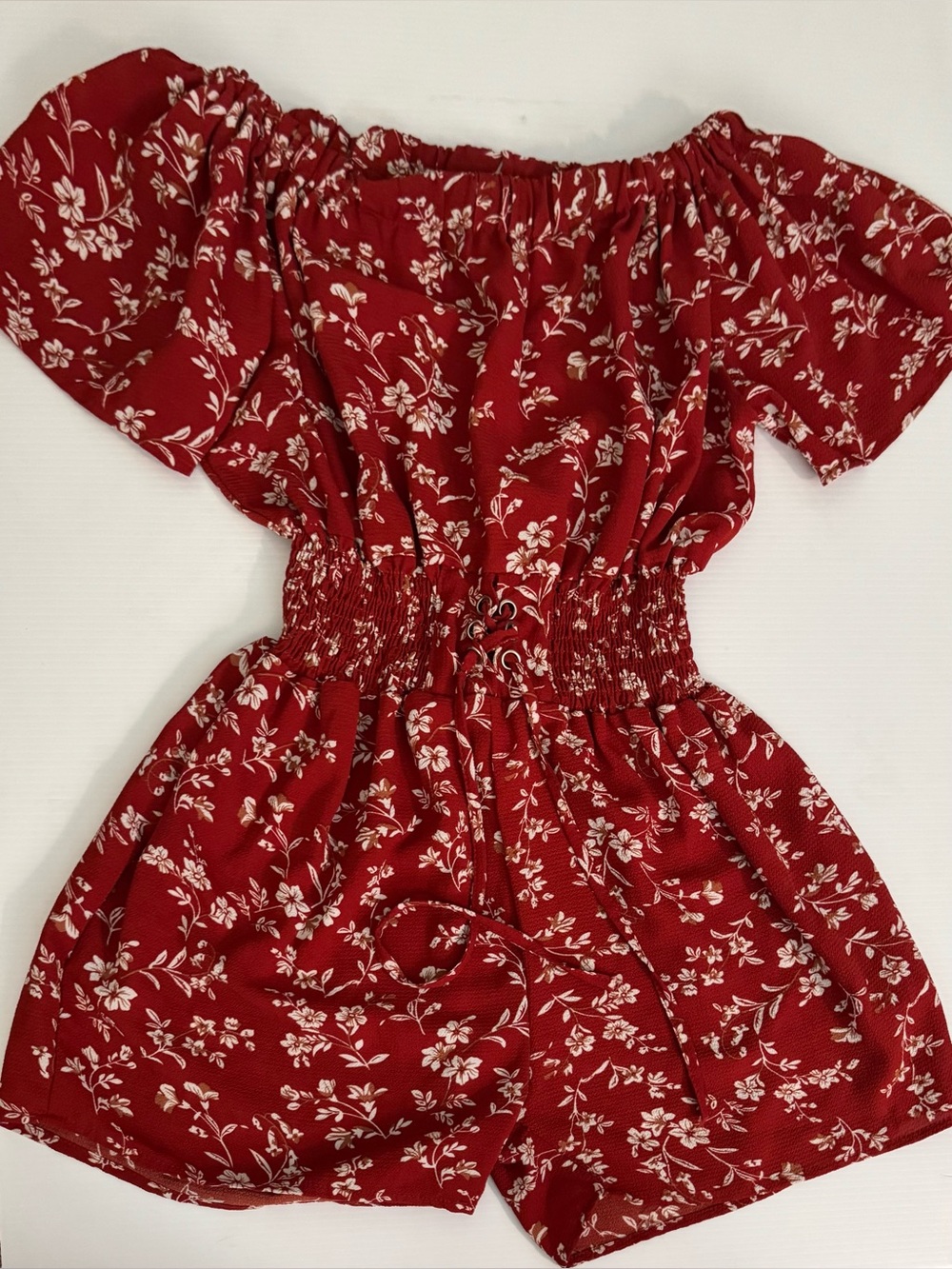NWOT Red Floral Off-Shoulder Romper Tie Waist Women’s Size Medium
